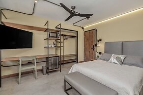 Nutibara Express by HOUSY HOST