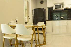 Great Location everything you need  c124