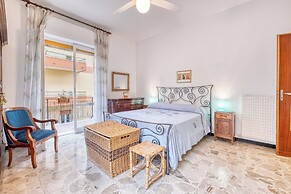 Tullia Relax Home 650 m dal Mare