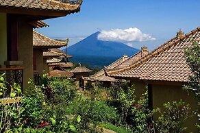 Strawberry Hill Hotel & Restaurant