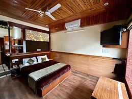 Goroomgo Gandhi's Paradise Dharamshala