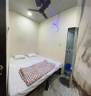 Goroomgo Hotel Winter Ujjain