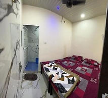 Goroomgo Hotel Winter Ujjain