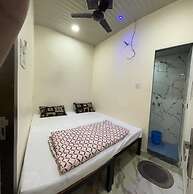 Goroomgo Hotel Winter Ujjain