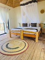 Bwindi Neckview Lodge