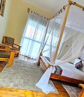 Bwindi Neckview Lodge