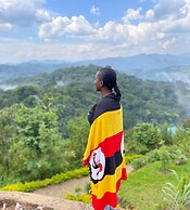 Bwindi Neckview Lodge