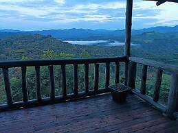 Bwindi Neckview Lodge