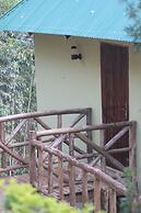Bwindi Neckview Lodge