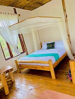 Bwindi Neckview Lodge