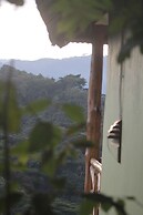 Bwindi Neckview Lodge