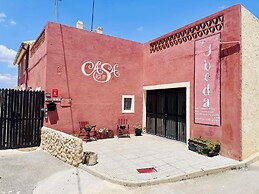 Pinoso/ubeda House With 6 Bedrooms