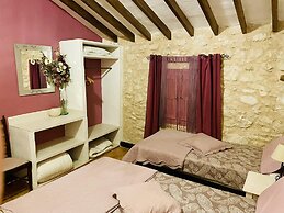 Pinoso/ubeda House With 6 Bedrooms