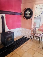 Pinoso/ubeda House With 6 Bedrooms