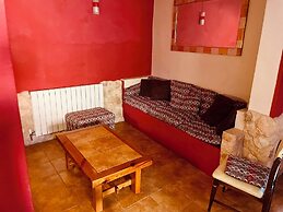 Pinoso/ubeda House With 6 Bedrooms