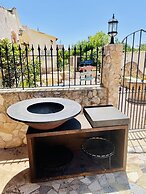 Pinoso/ubeda House With 6 Bedrooms