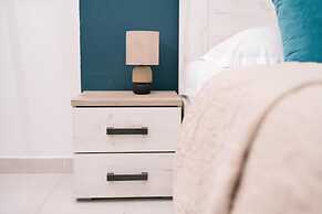 Room-studio With Sea Views and Large Ter