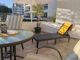 Room-studio With Sea Views and Large Ter