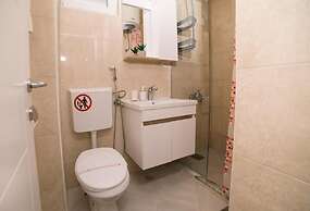 Room-studio With Sea Views and Large Ter