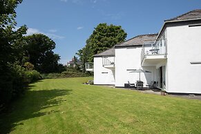 Harbour Reach - Close to Beach Parking