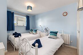 Harbour Reach - Close to Beach Parking