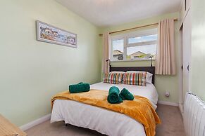 Harbour Reach - Close to Beach Parking