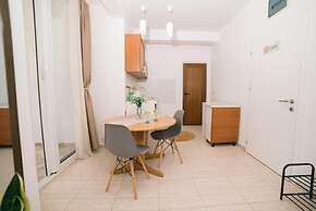 Room-comfort Apartment With Sea View & P