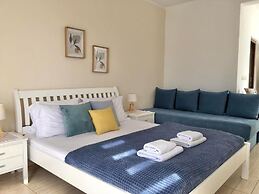 Room-deluxe Studio With Panorarmic Stud