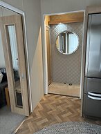 Edinburgh Lodge-sleeps 6-pet Friendly-beach&views