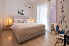 Phaedrus Living Moschato City Flat