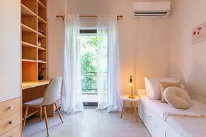 Phaedrus Living Moschato City Flat