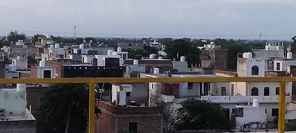 Sunrise Homestay Agra-Rooftop View Taj Mahal