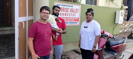 Sunrise Homestay Agra-Rooftop View Taj Mahal