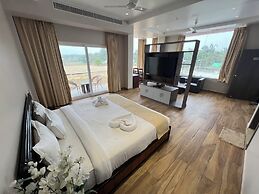 Finns Weaver Resort Kaziranga