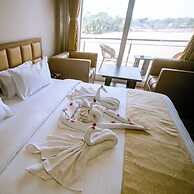 Finns Weaver Resort Kaziranga