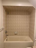 Affluent Guest House