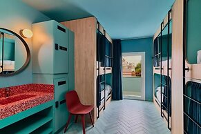 The Boc Hostels Beach