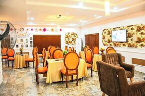 G- throne Hotel and Suites