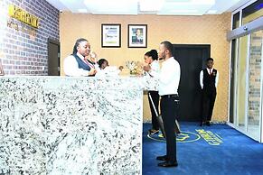 G- throne Hotel and Suites
