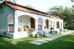 Brown Town Resort & Spa