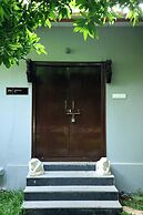 Brown Town Resort & Spa
