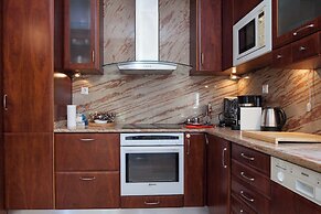 Luxe 3 Bd Penthouse 5 Min from Drosia