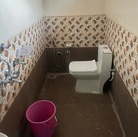 Goroomgo Shree Raj Homestay Ayodhya