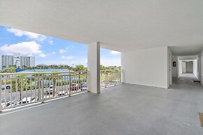 Seaspray Riverside 313