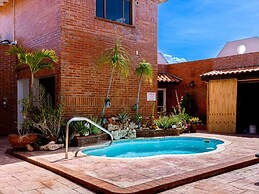 Flamingo Suite 1BR 1BA Apt w Pool Parking