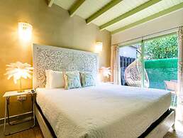 Flamingo Suite 1BR 1BA Apt w Pool Parking