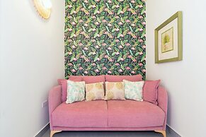 Flamingo Suite 1BR 1BA Apt w Pool Parking