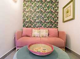 Flamingo Suite 1BR 1BA Apt w Pool Parking