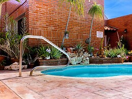 Flamingo Suite 1BR 1BA Apt w Pool Parking