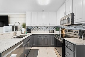 Grand Caribbean East 403